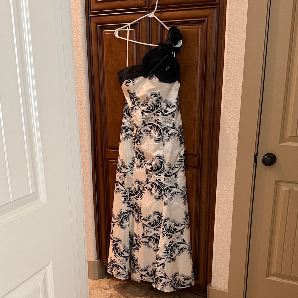 Formal black and white dress